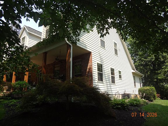 4th image of 360 Warren Point Ln