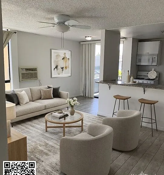 922 N Hudson Ave #1 — Photo 2