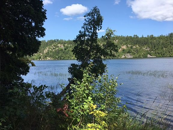 4th image of 221 Shoreline Dr