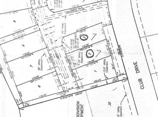 2 Beau Pre Rd, Natchez, MS 39120