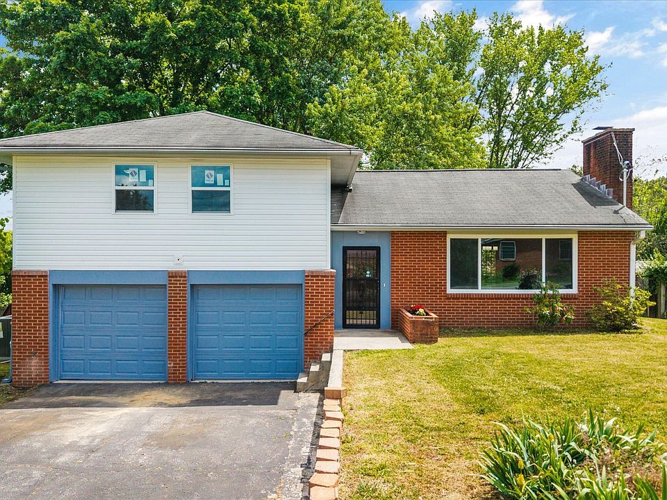 1st image of 121 Washburn Cir