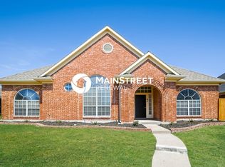 8117 Eagle Dr, Rowlett, TX 75088