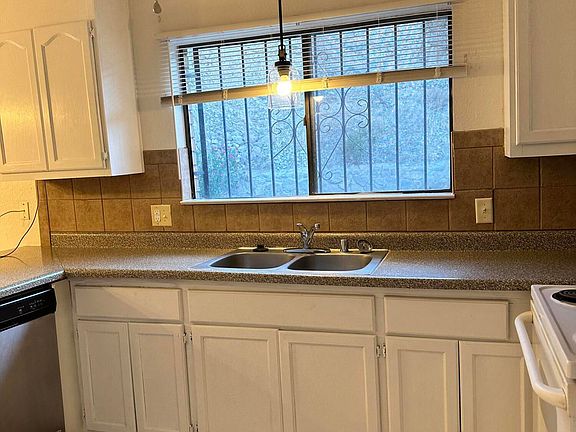 3rd image of 8705 Galena Dr