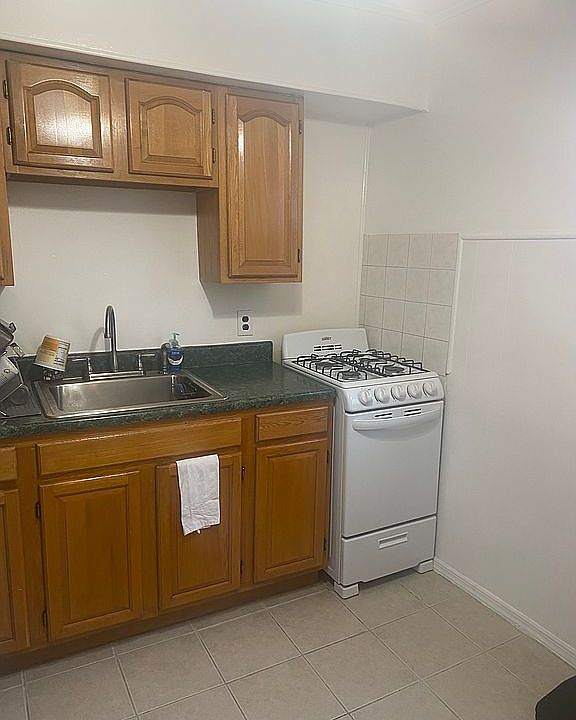 1st image of 62 S 2nd St Floor 2