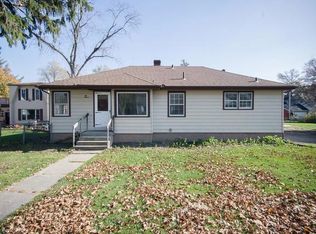 513 N Lawrence St, Hobart, IN 46342