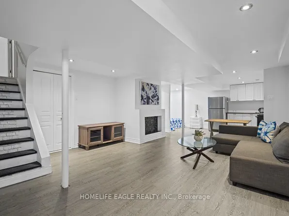 98 Lowther Ave #Basement, Richmond Hill, ON L4E 4P3