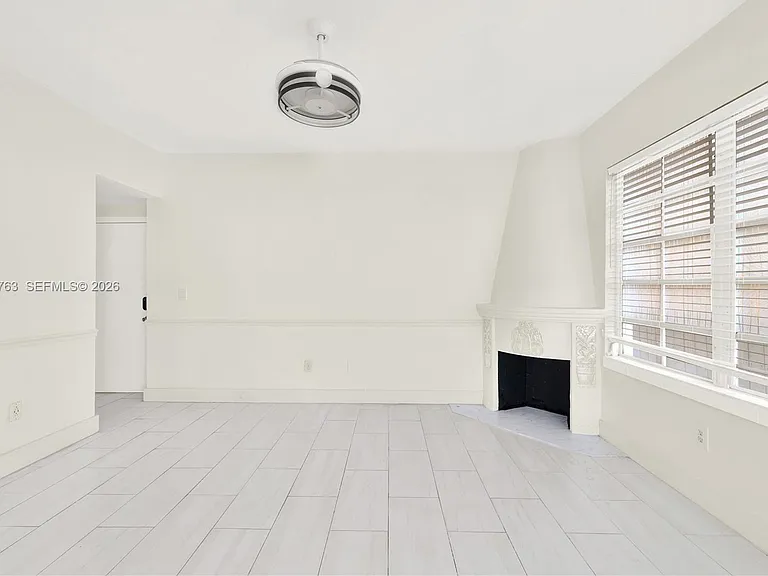 610 8th St #102R — Photo 5
