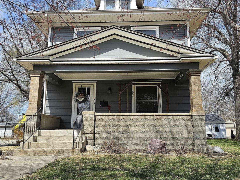 1st image of 809 Castle St