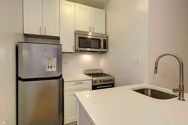 Rented by REAL New York | media 26