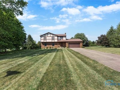 24980 Copopa Trl, Columbia Station, OH, 44028