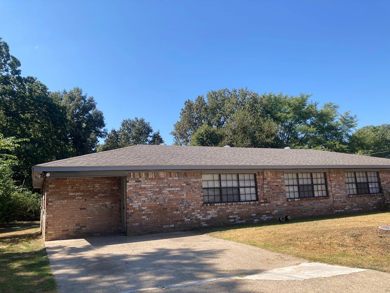 2 bed, 900 sqft, $1,200 — Photo 1