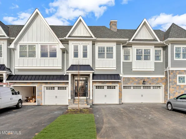 128 Eagle Way, Eatontown, NJ 07724