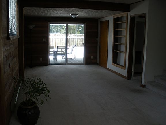 Den or Mother-in-Law Suite