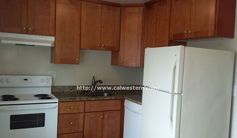 1st image of 4220 Payne Ave APT 2
