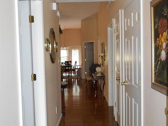 2nd image of 2392 Prescott Ln