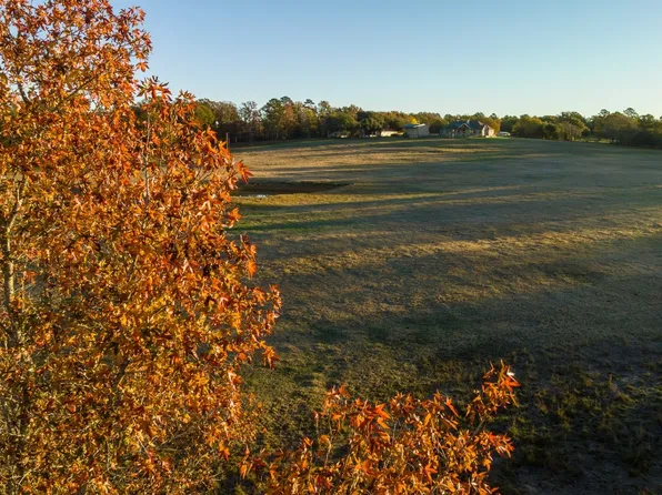 2261 County Road 4156 #P-54, Overton, TX 75684