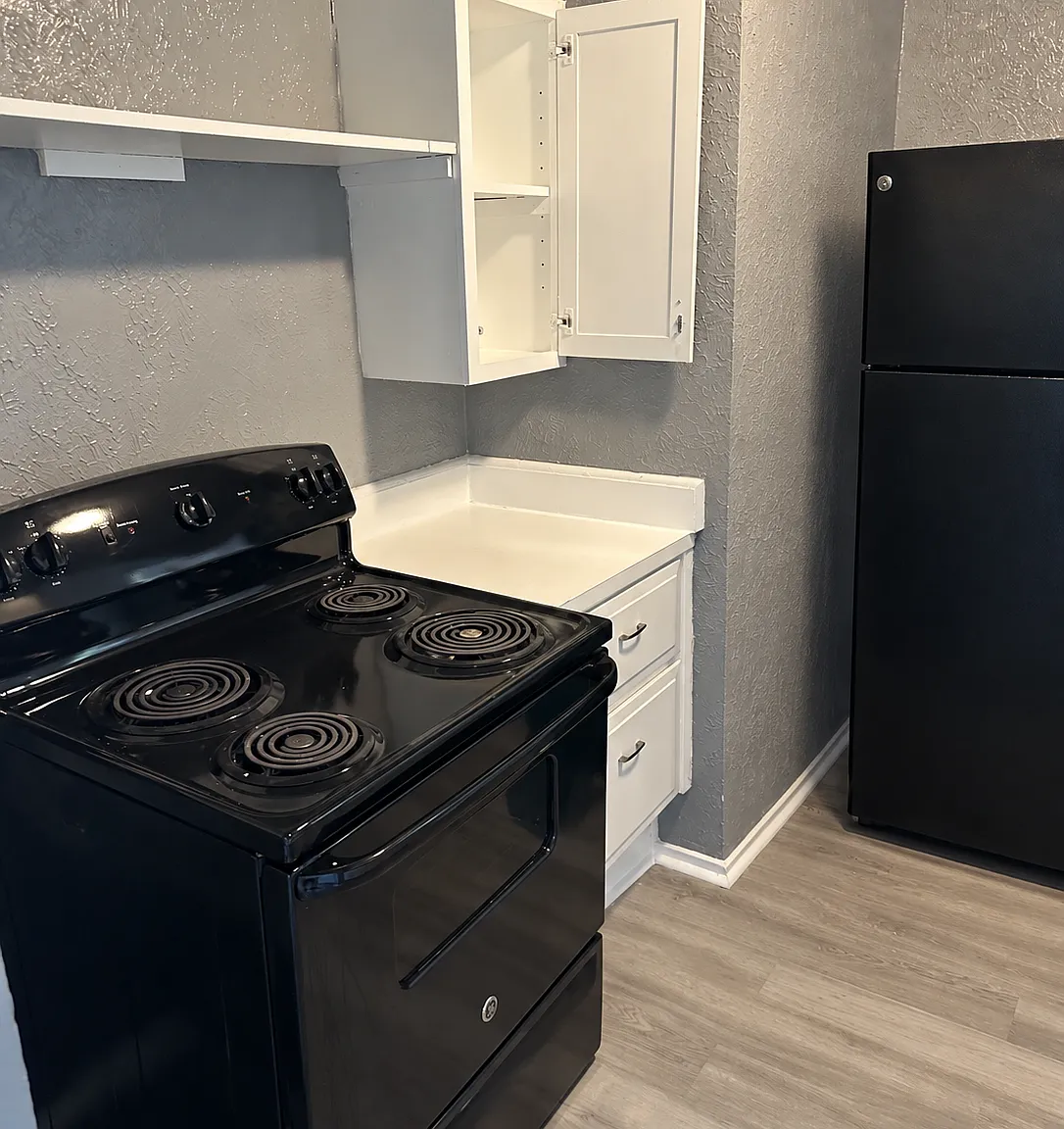3 bed, 921 sqft, $1,600 — Photo 4