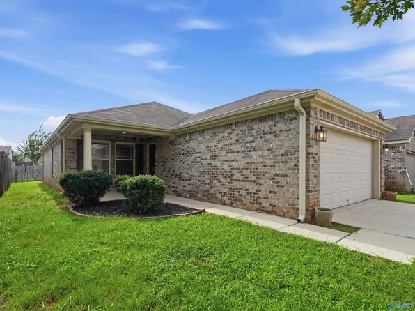 121 Pitts Griffin Dr, Madison, AL 35756