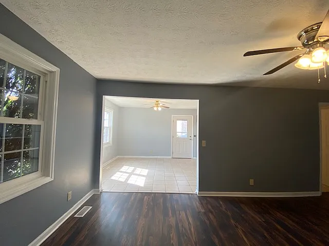 109-111 Township Sq #111B — Photo 5