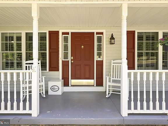 5th image of 152 White Oak Ct