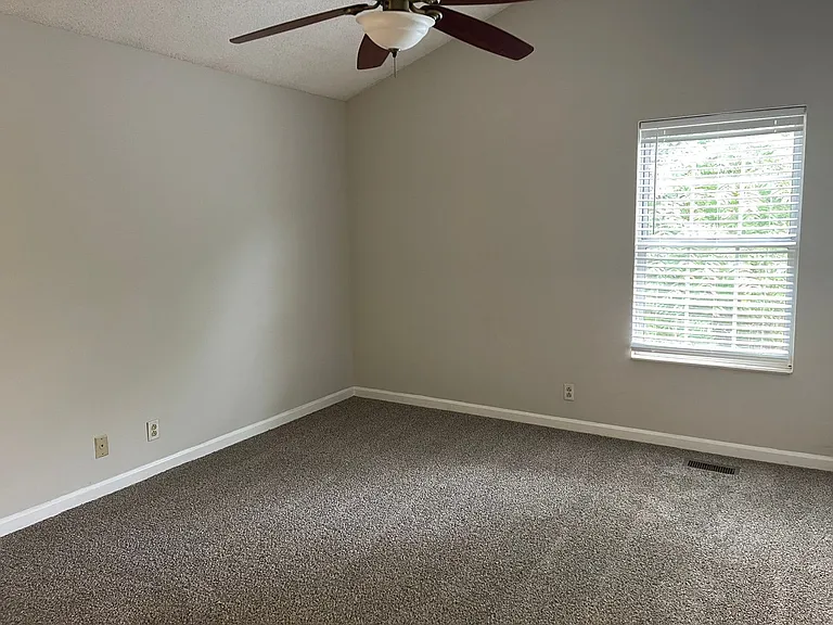 1812 Barnwell Ct — Photo 17