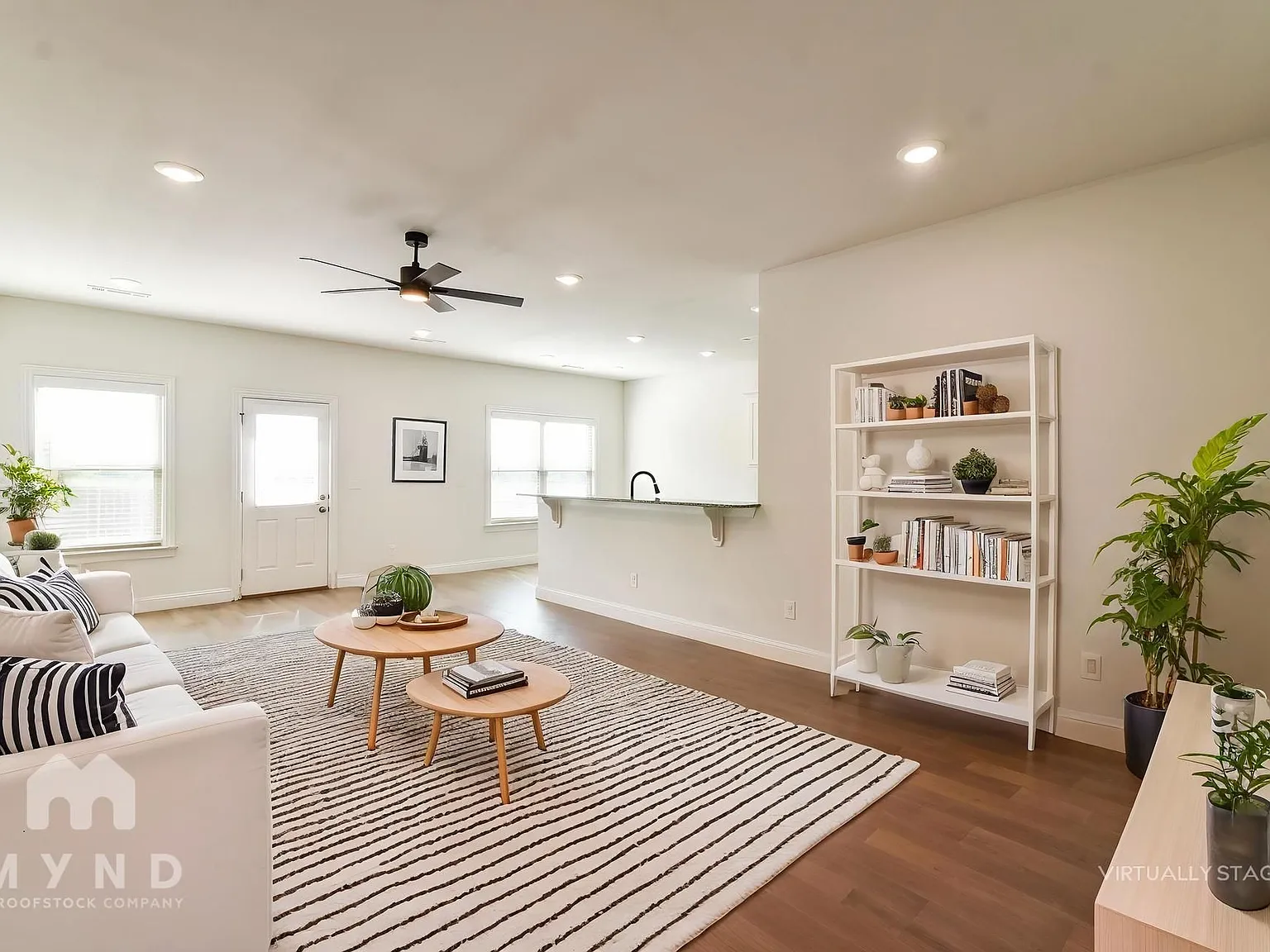 3 bed, 2.0 bath, 1545 sqft, $1,775 — Photo 2