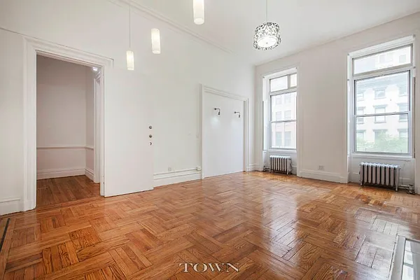 Rented by Town Residential | media 26