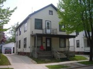 1233 Trimberger Ct, Sheboygan, WI 53081