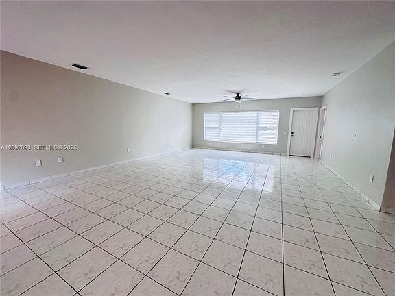 5th image of 1602 Micanopy Ave
