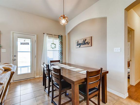 3rd image of 700 Evergreen Ct