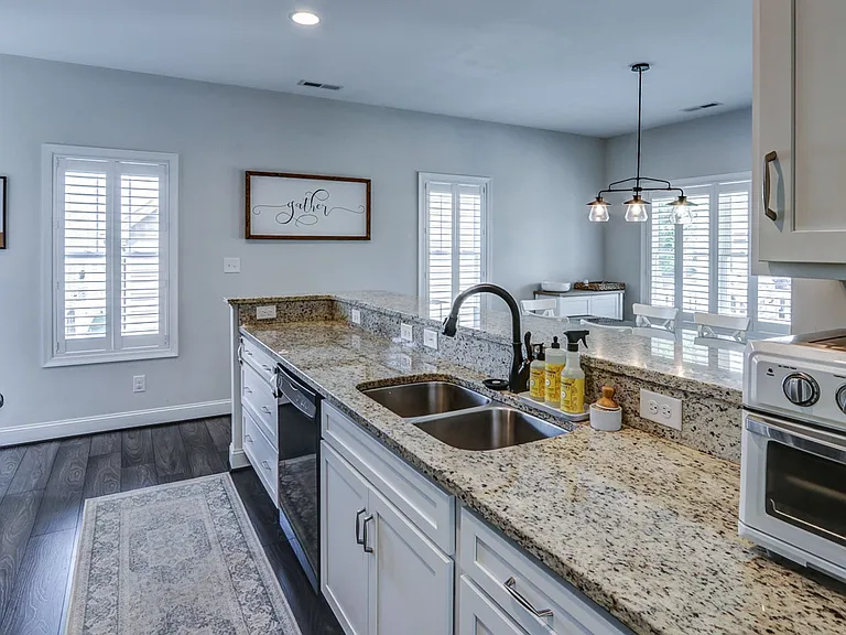 105 Ridgeline Ln — Photo 19