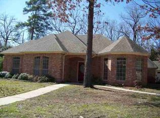 6007 Stoneridge Dr, Texarkana, TX 75503