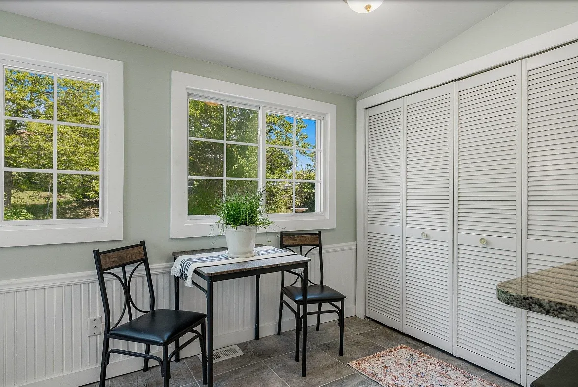 3 bed, 1400 sqft, $2,800 — Photo 3