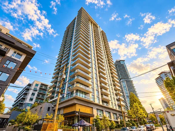 626 Claremont St #2310, Coquitlam, BC V3J 0T1