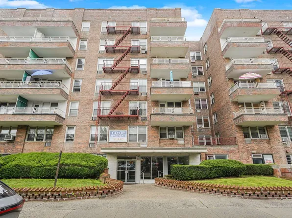 2785 Ocean Parkway image 23 of 24