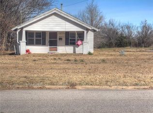 617 E Walnut St, Tecumseh, OK 74873