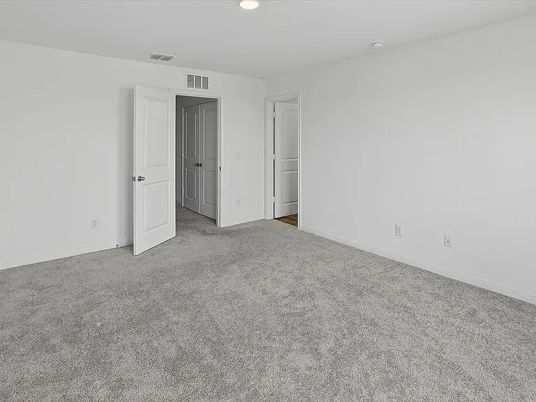 14755 Maple Ter — Photo 14