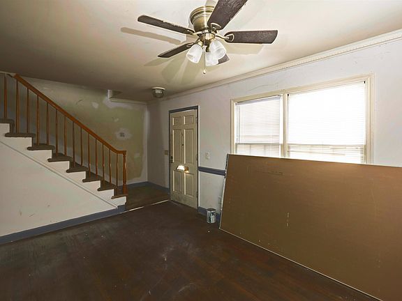 2nd image of 7602 Hunt Club Rd APT E104