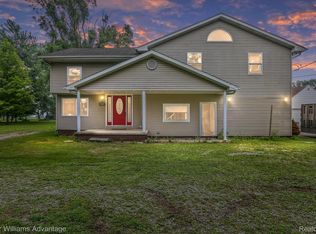 1460 Carleton Rockwood Rd, Carleton, MI 48117