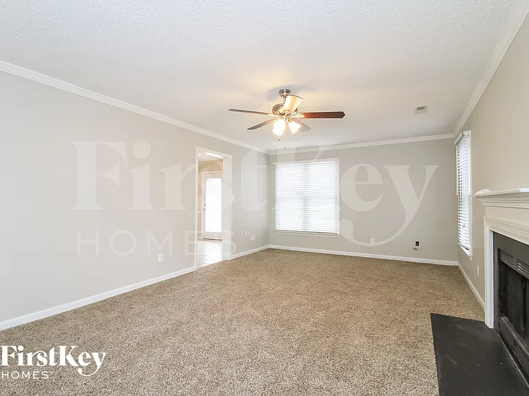 3302 Sparrowhawk Dr — Photo 5