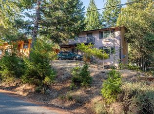 1532 Daphne Dr, Willits, CA 95490