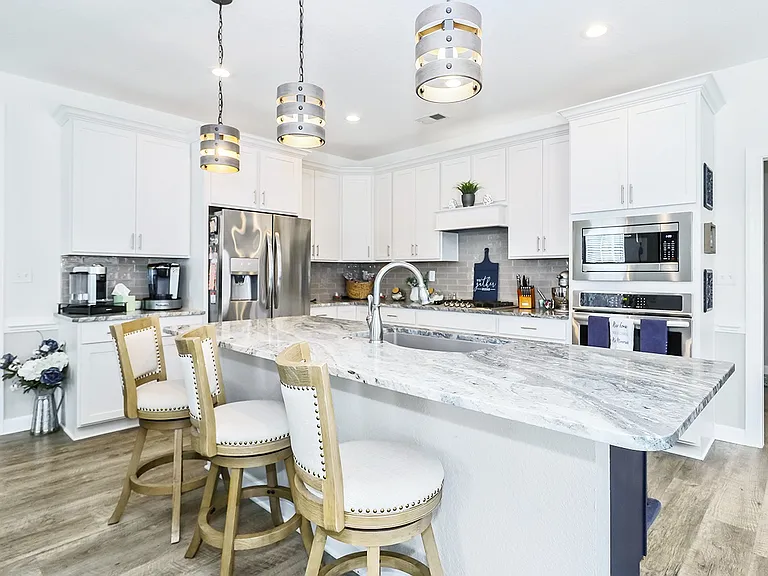 221 Wilson Dr — Photo 14
