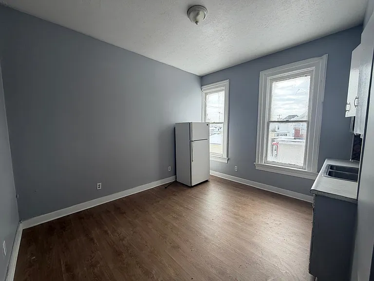 510-518 N College St — Photo 15