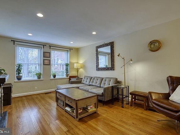 4th image of 2965 S Columbus St APT A1