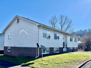 21 Dorsey St, Grafton, WV