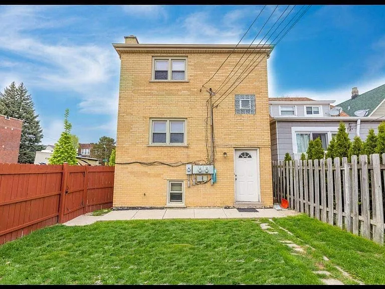 5057 W Dakin St #G — Photo 17