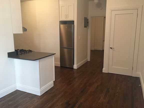 2nd image of 19 W 69th St APT 306