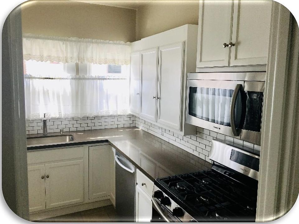 1st image of 4922 E Broadway