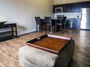 Fayette Place, Syracuse, NY 13210