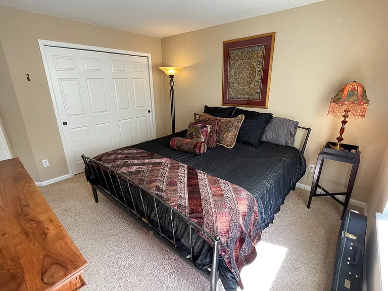 2201 Creekside Dr — Photo 35